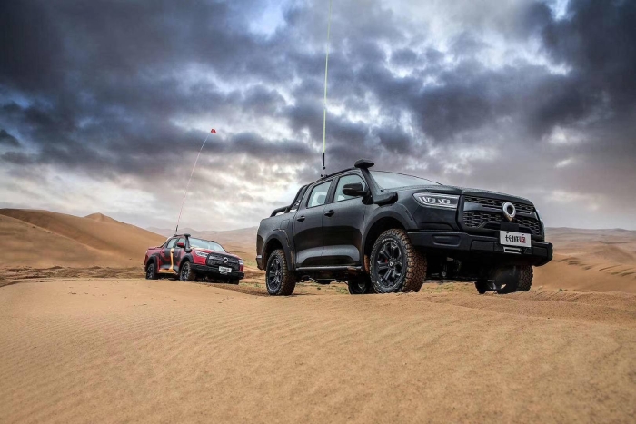 無兄弟，不越野！長城炮玩轉阿拉善英雄會