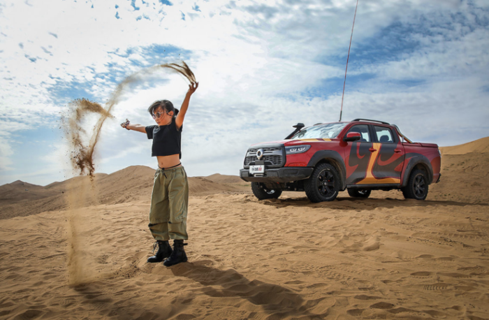 英雄再會！長城炮車主玩轉阿拉善英雄會