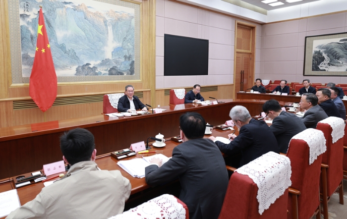    李強主持召開經濟形勢專家和企業家座談會