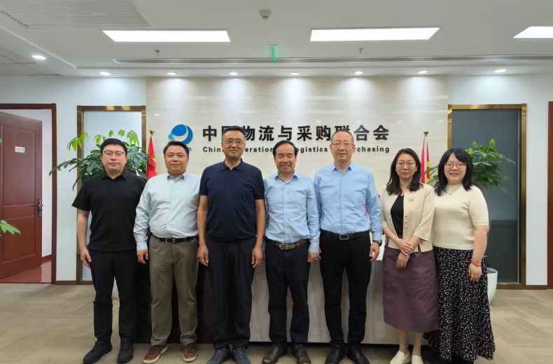 馬增榮會見山東港口煙臺港集團黨委委員、副總經理薛寶龍一行